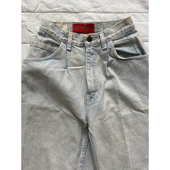 No Problem Vintage High Waisted Light Wash 90s Jeans Size 5/6 - Picture 2 of 10
